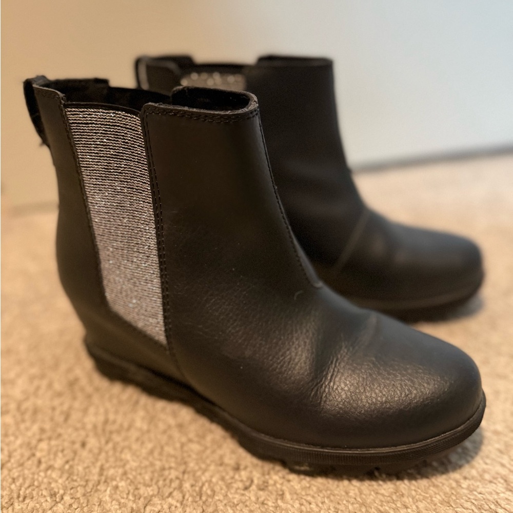 Sorel Joan Of Arctic Wedge Chelsea - Black